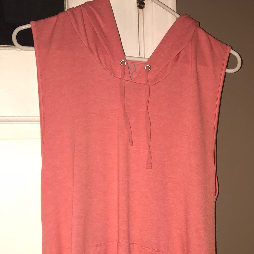 lightweight sweatshirt